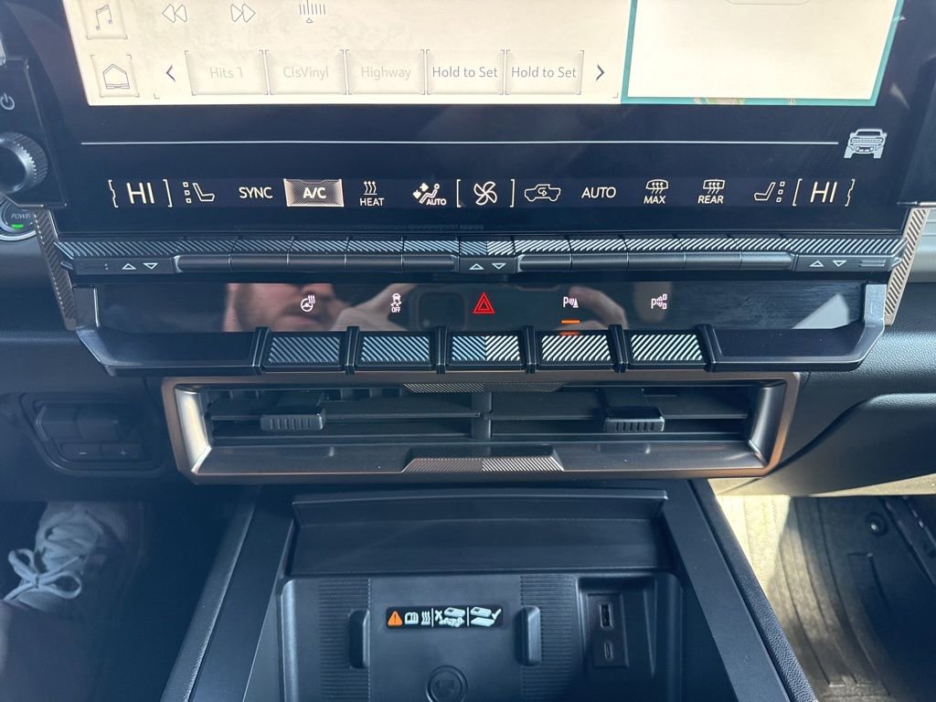 Used 2025 GMC Hummer EV 3X w/ LPO, Illumination Package image 20