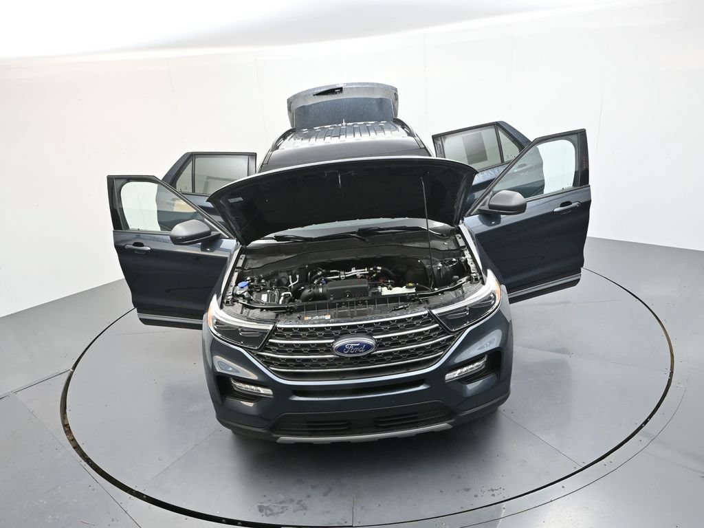 Used 2023 Ford Explorer XLT w/ Equipment Group 202A AWD/4WD image 41