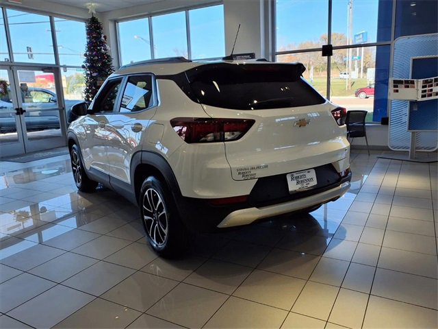 New 2025 Chevrolet TrailBlazer LT w/ Convenience Package image 4