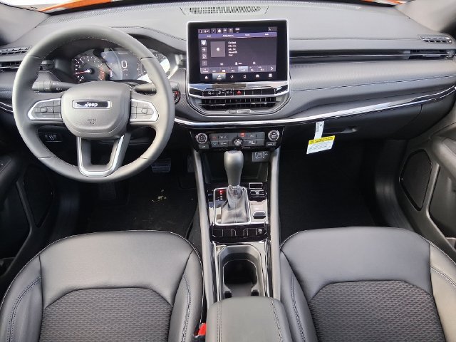New 2026 Jeep Compass Latitude AWD/4WD image 15