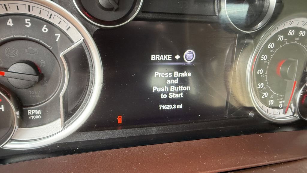 Used 2017 RAM 1500 Laramie image 4