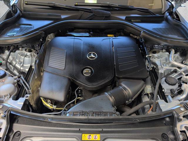 Used 2025 Mercedes-Benz GLC 350e 4MATIC image 23
