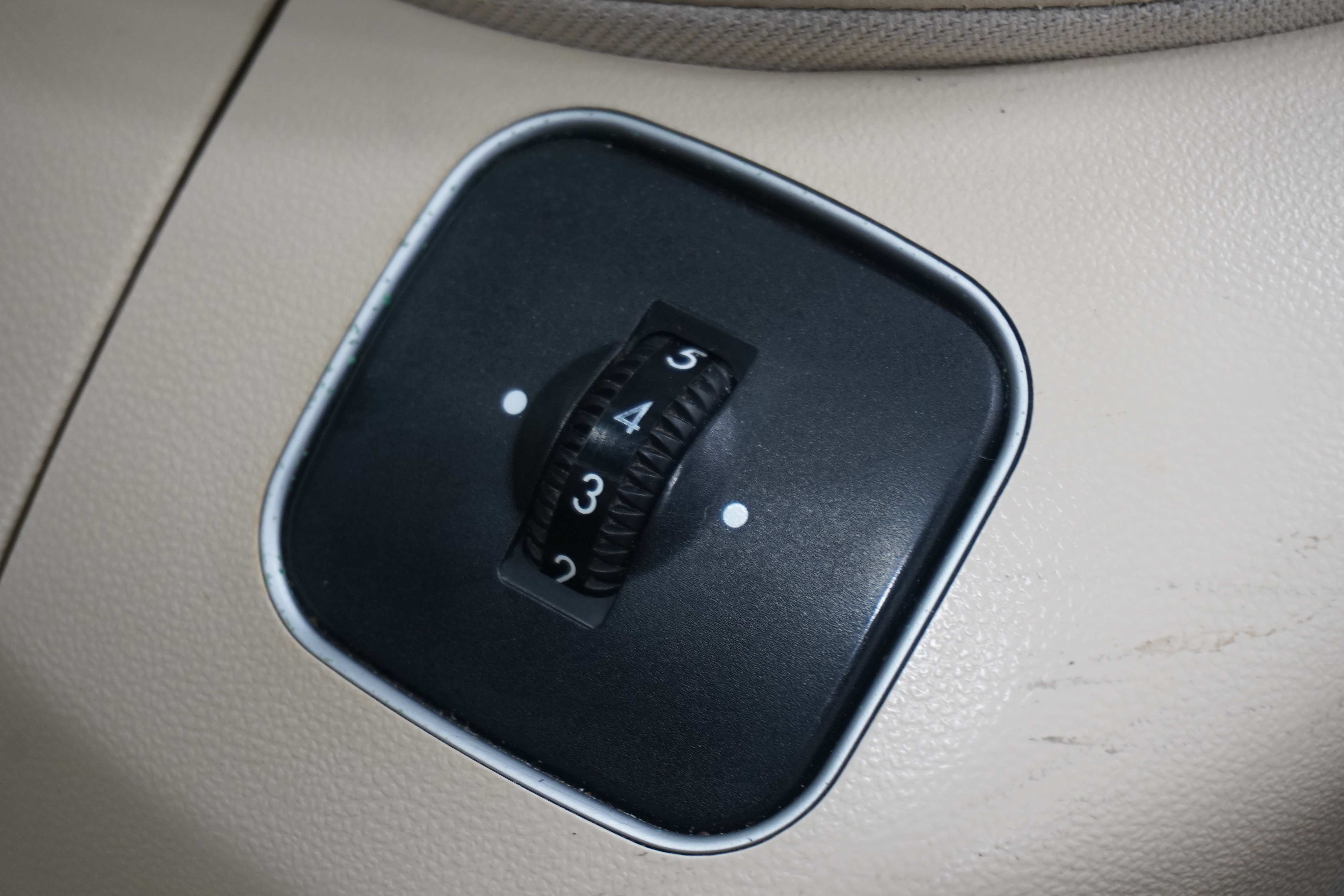 Used 2007 Mercedes-Benz SL 550 image 25