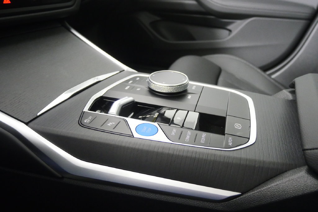 Certified 2026 BMW i4 eDrive40 w/ Premium Package RWD image 24