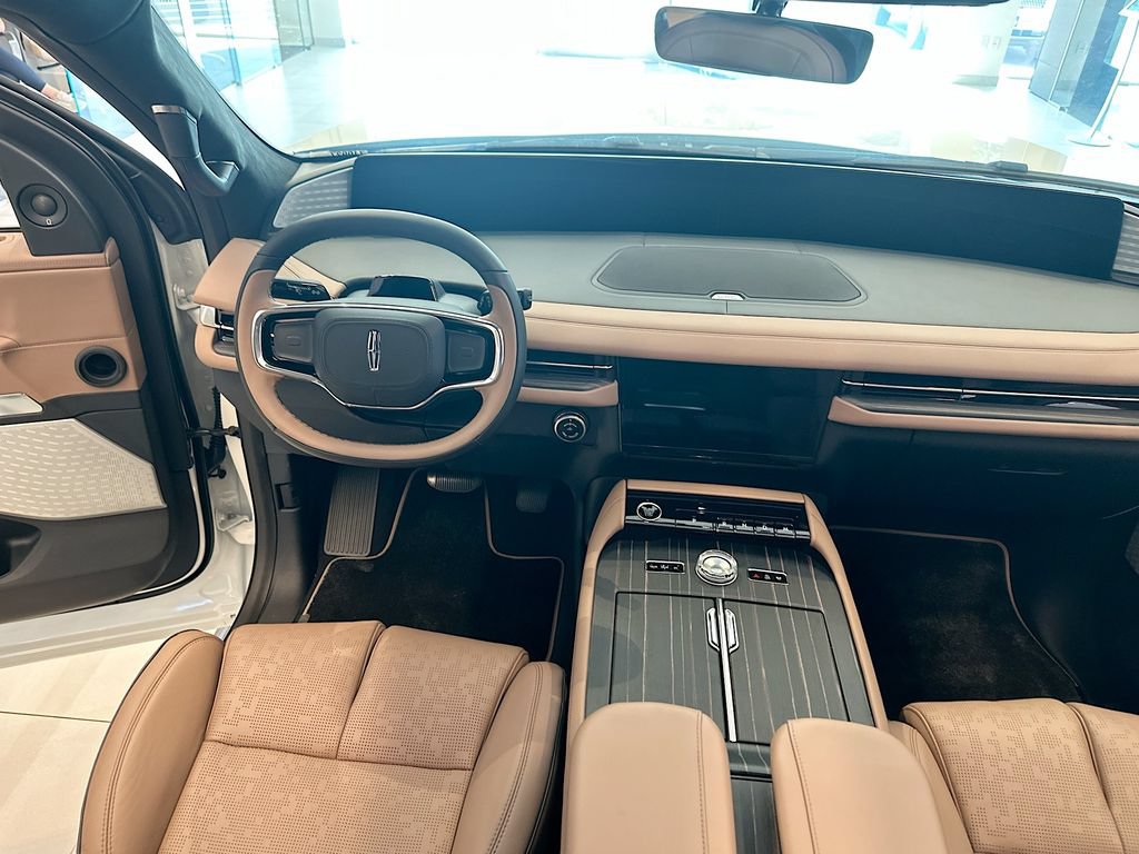 New 2027 Lincoln Navigator L Black Label AWD/4WD image 19