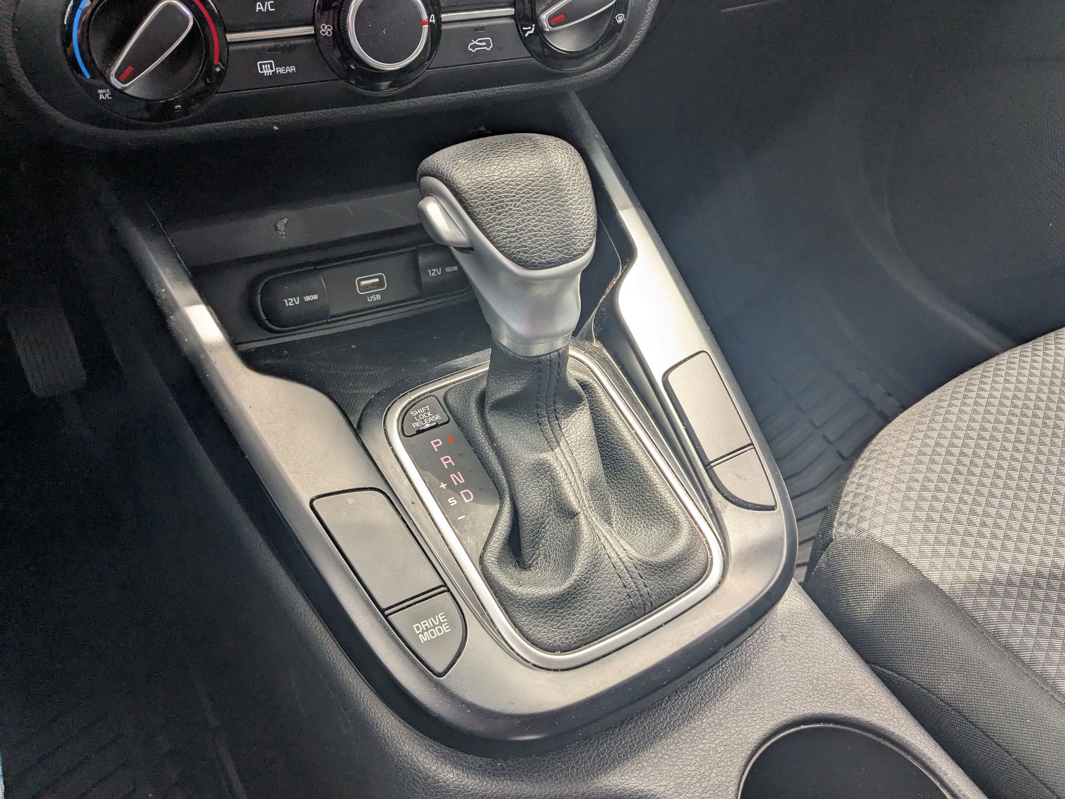 Used 2021 Kia Soul LX FWD image 25