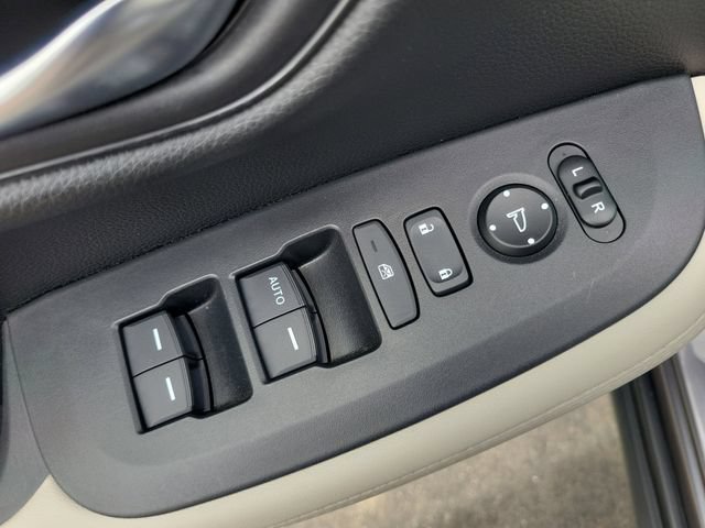 Certified 2023 Honda HR-V LX image 18