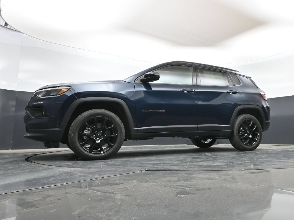 New 2026 Jeep Compass Latitude AWD/4WD image 46
