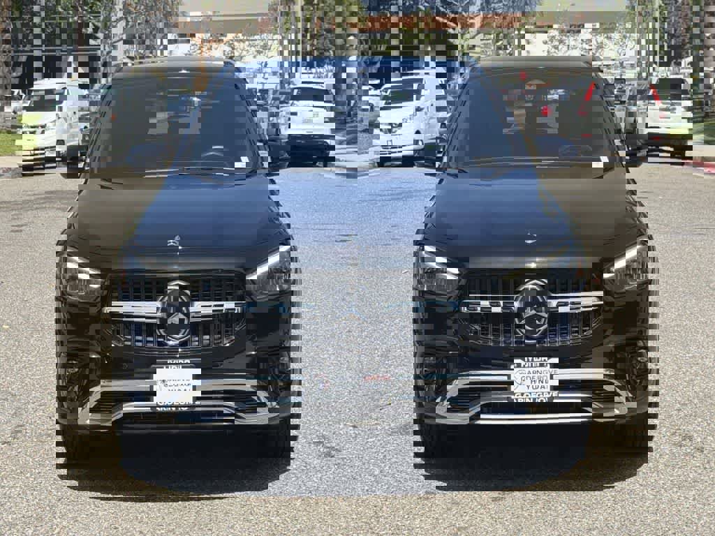 Used 2025 Mercedes-Benz GLA 250 4MATIC image 2