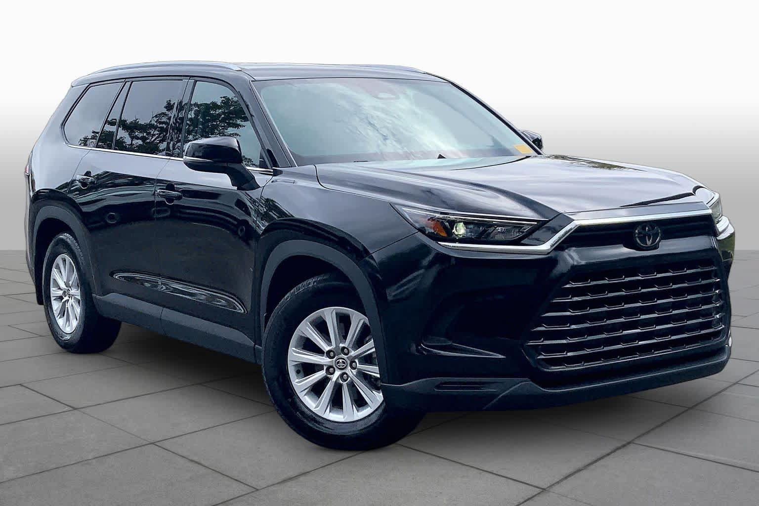 Used 2024 Toyota Grand Highlander FWD image 3