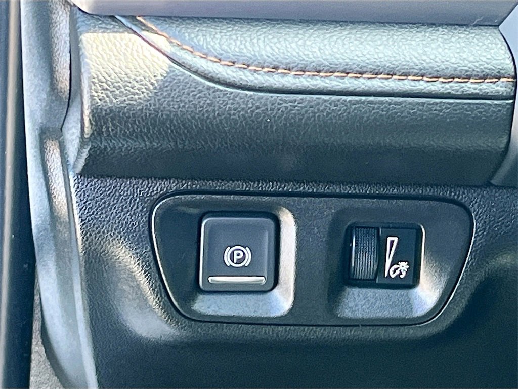 Used 2021 GMC Acadia AT4 w/ Trailering Package image 10