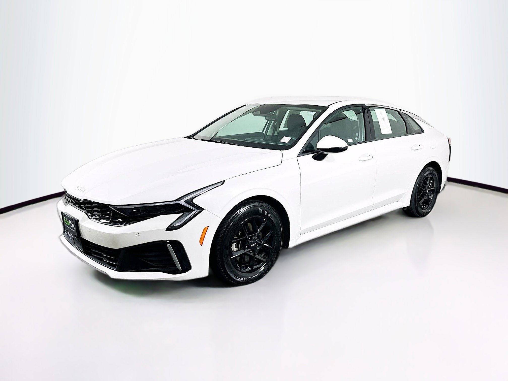 Used 2025 Kia K5 LXS FWD image 3