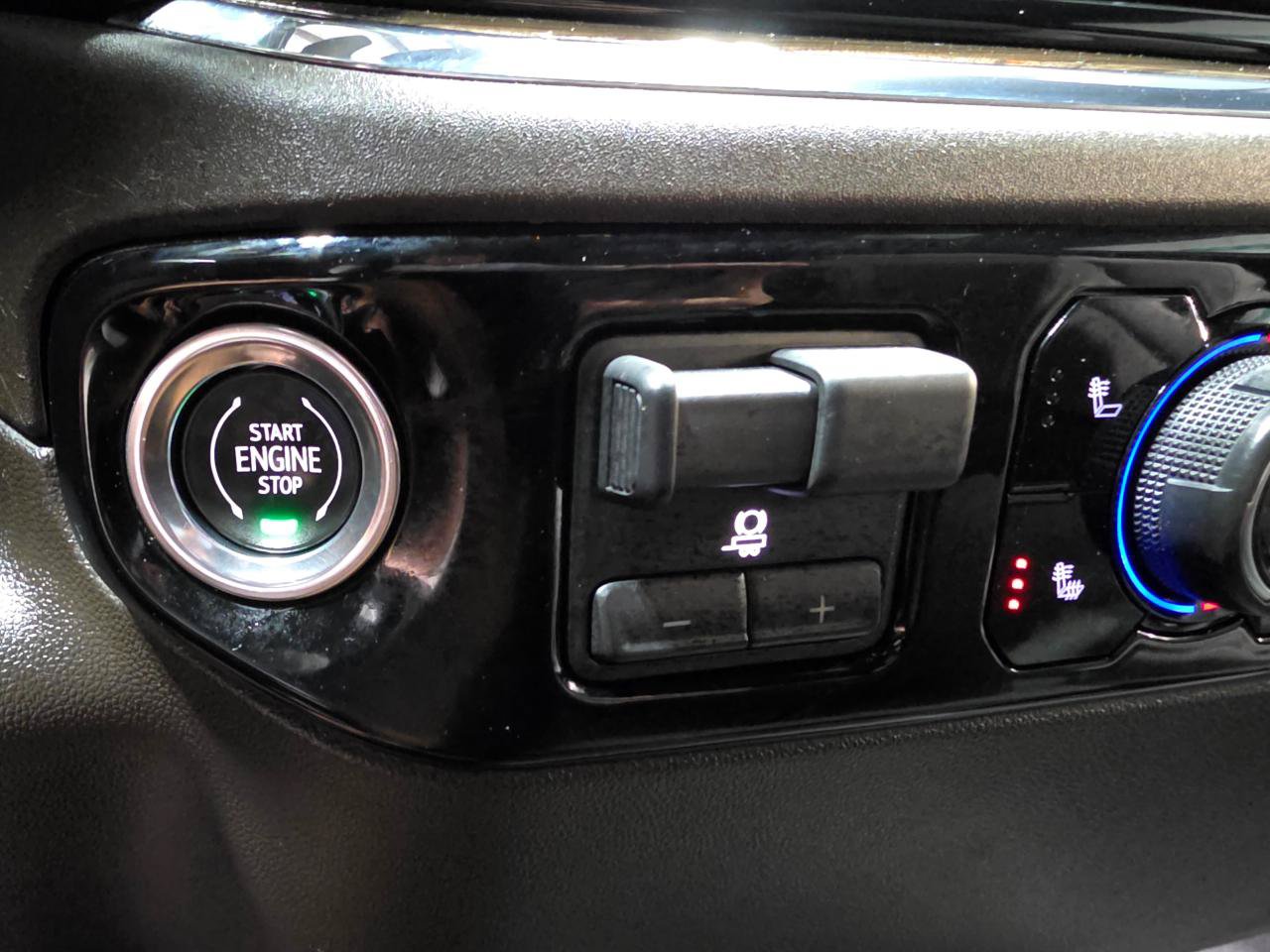Used 2023 Chevrolet Silverado 1500 LT w/ Protection Package AWD/4WD image 35