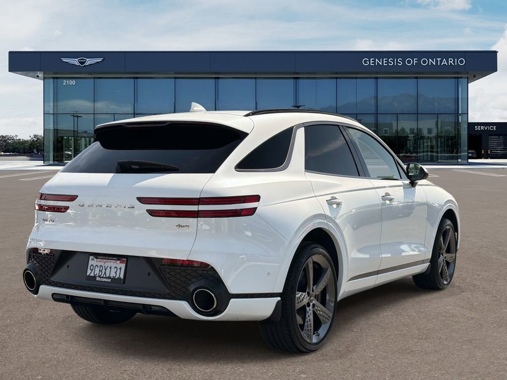 Used 2023 Genesis GV70 2.5T Sport Prestige w/ Sport Prestige Package image 4