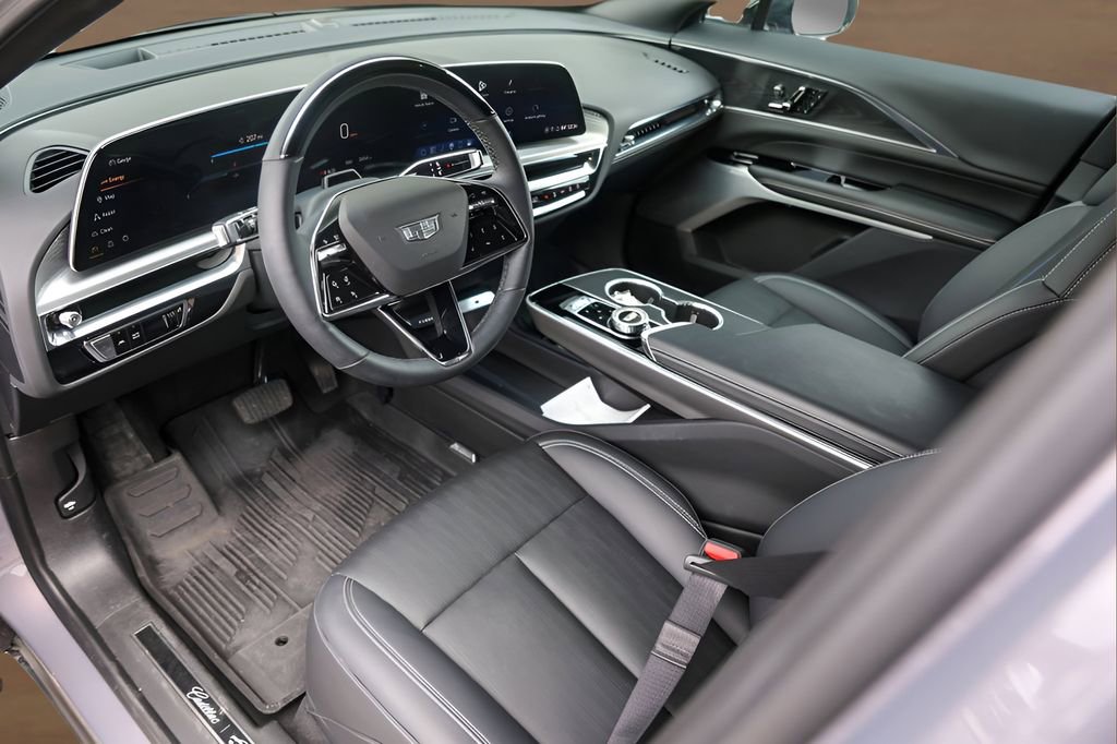 Certified 2025 Cadillac Lyriq Luxury w/ LPO, Floor Liner Package image 10