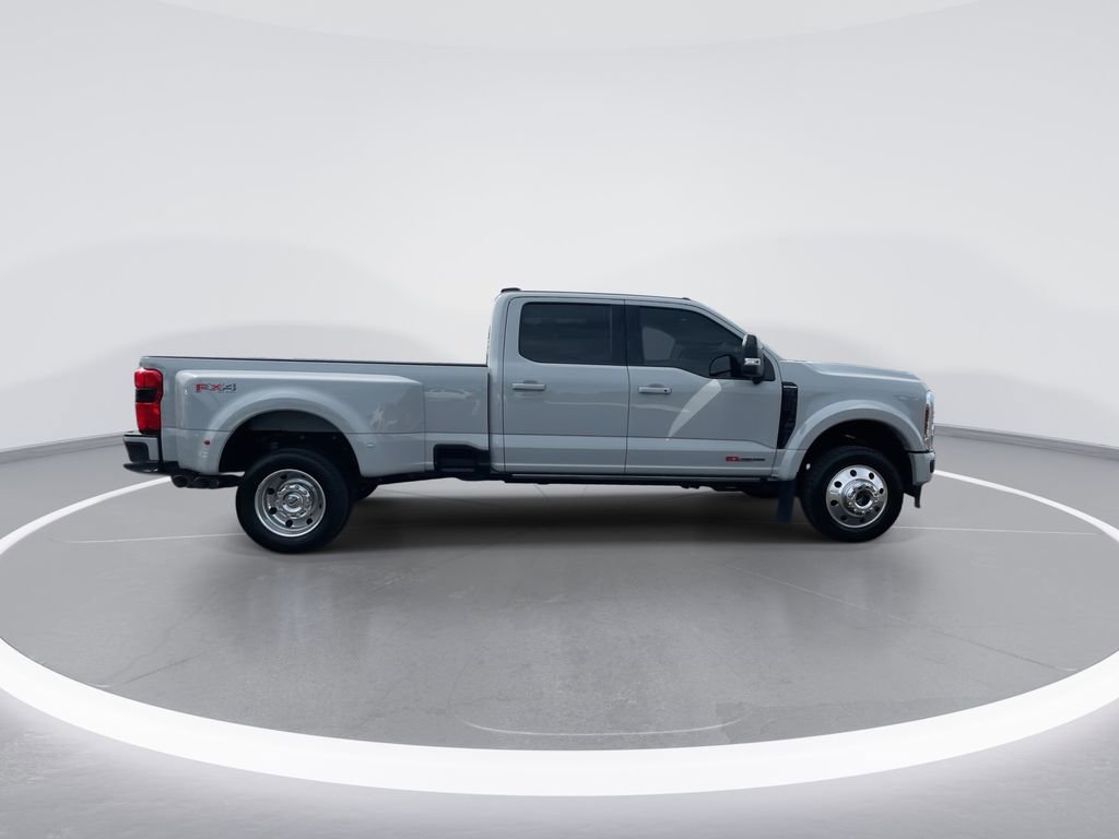 Used 2025 Ford F450 Platinum w/ FX4 Off-Road Package AWD/4WD image 9