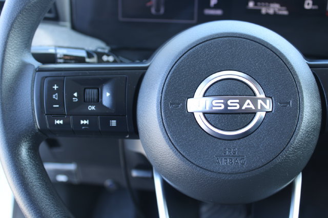 Used 2026 Nissan Kicks SV w/ SV Premium Package FWD image 19