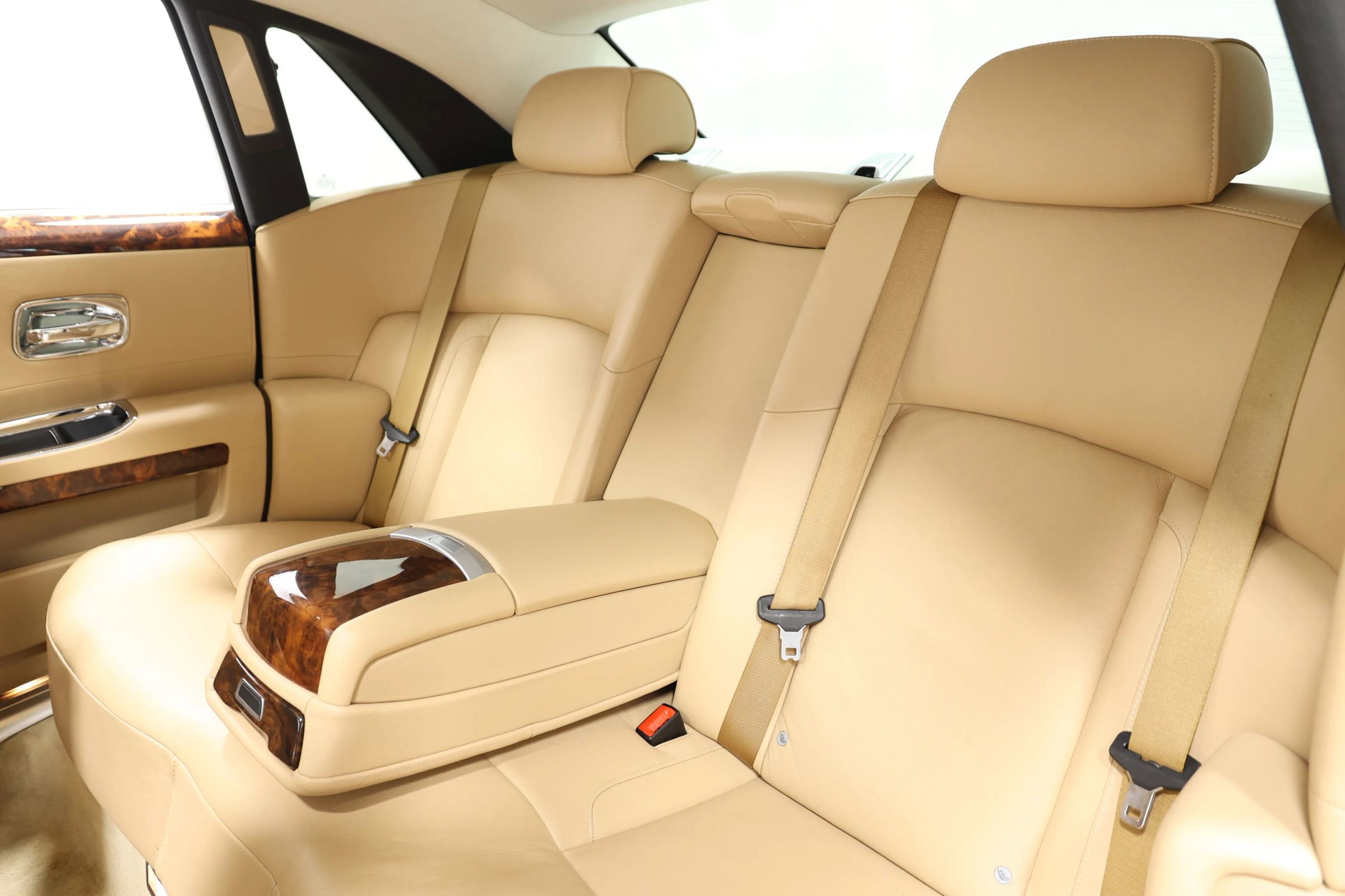 Used 2010 Rolls-Royce Ghost RWD image 3