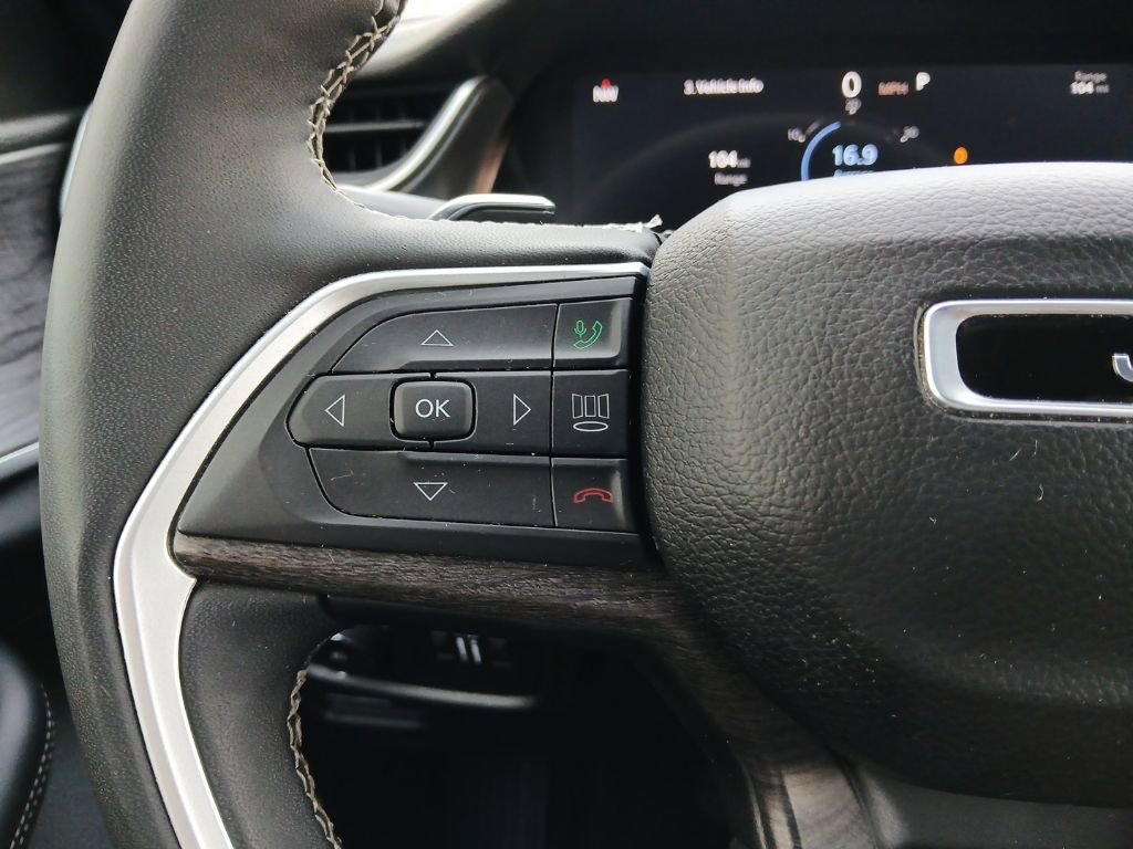 Used 2024 Jeep Grand Cherokee L Limited w/ Luxury Tech Group II image 13