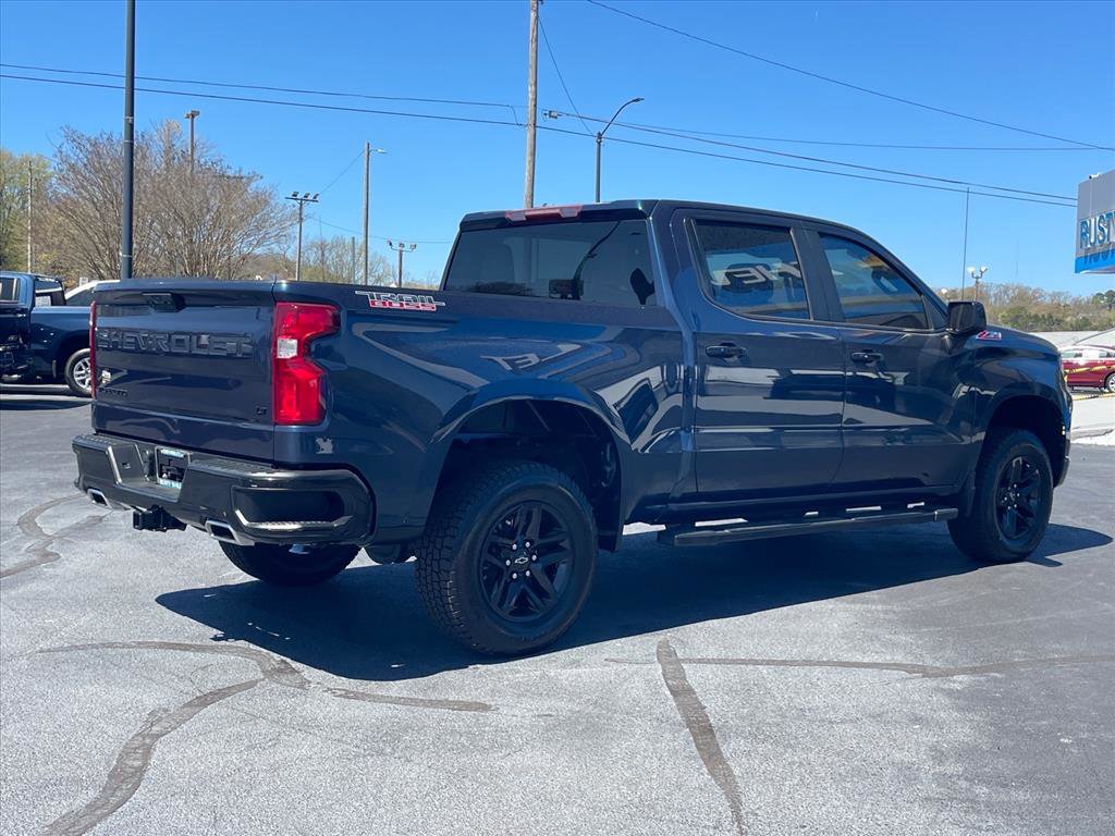 Used 2022 Chevrolet Silverado 1500 LT Trail Boss w/ LPO, Dark Essentials Package image 7