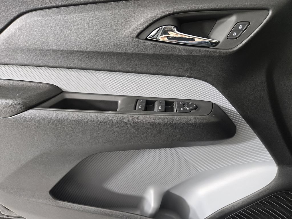 New 2027 Chevrolet Bolt LT w/ Comfort Package FWD image 23