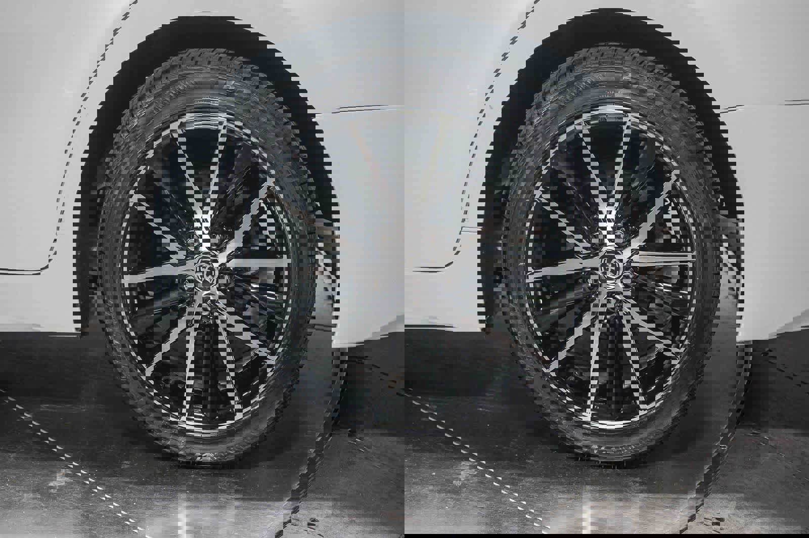 Certified 2021 Toyota Camry SE w/ Convenience Package image 11