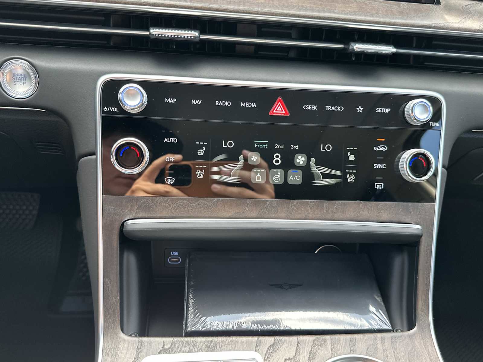New 2026 Genesis GV80 2.5T Prestige AWD/4WD image 19
