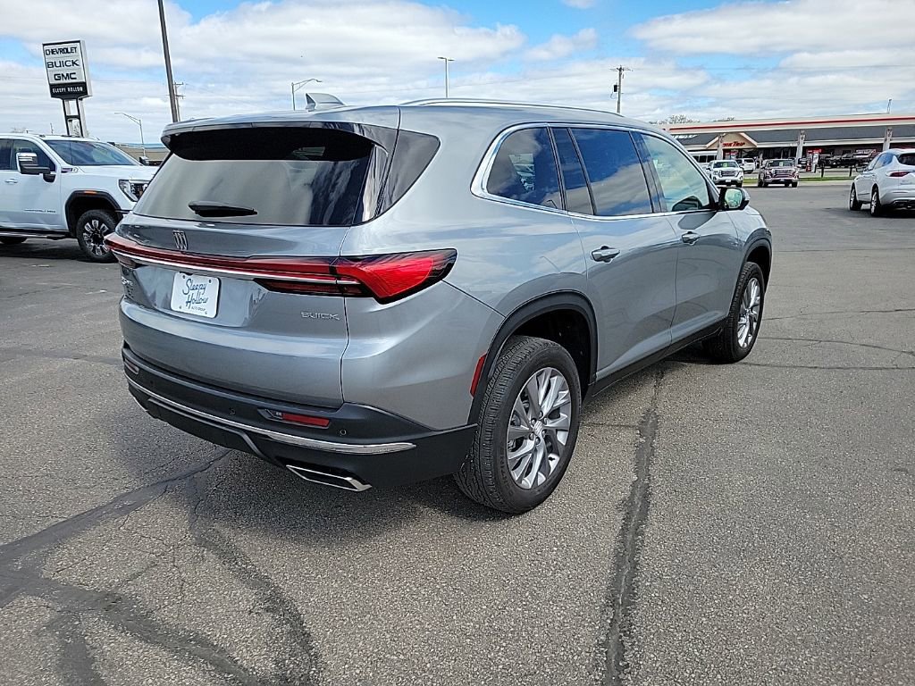 Used 2025 Buick Enclave Preferred AWD/4WD image 5