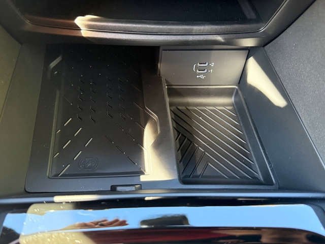 New 2026 Chrysler Pacifica Limited image 33