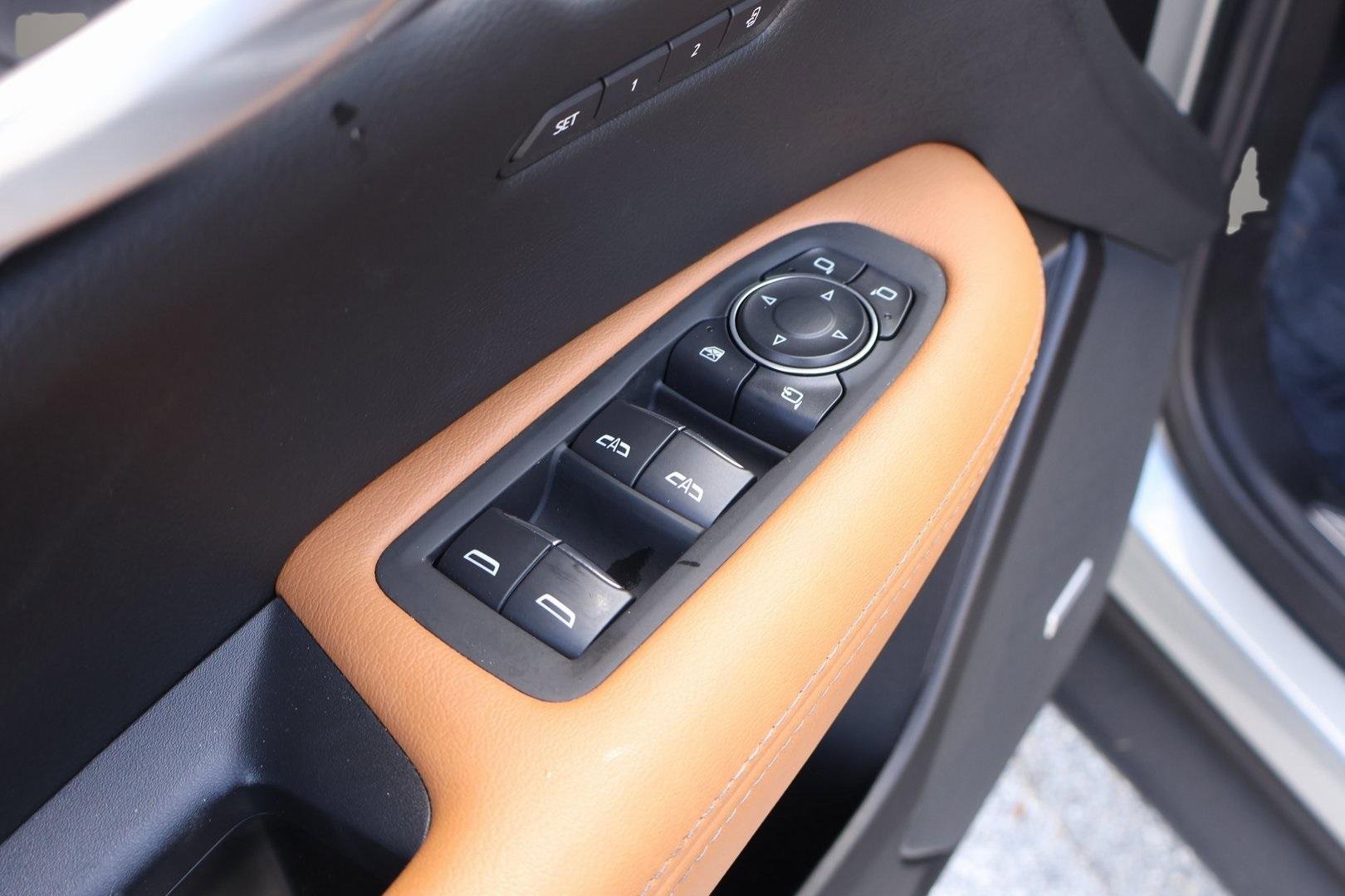 New 2025 Cadillac XT5 Premium Luxury image 11