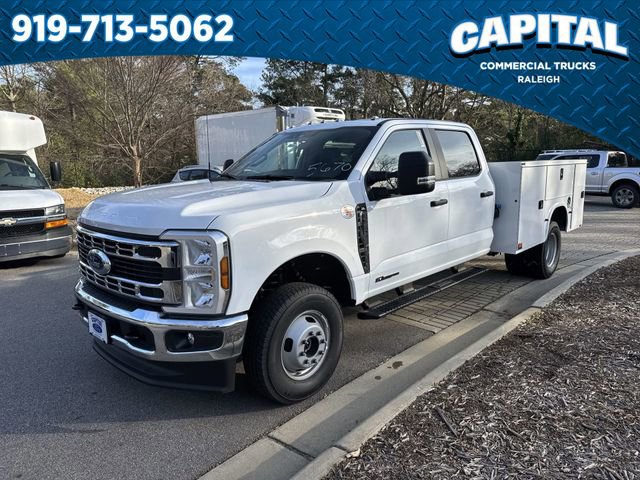 New 2026 Ford F350 XL w/ XL Chrome Package image 4