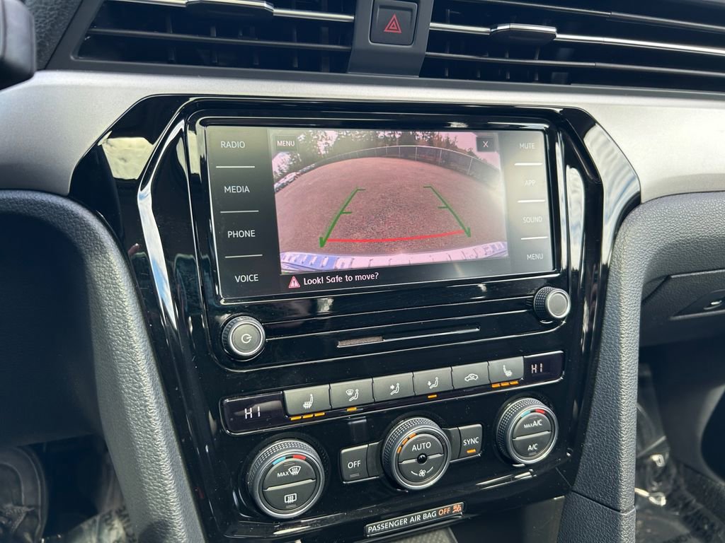 Used 2021 Volkswagen Passat 2.0T SE image 19