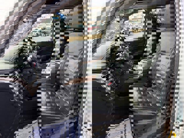 Used 2020 GMC Yukon XL Denali w/ Open Road Package image 10