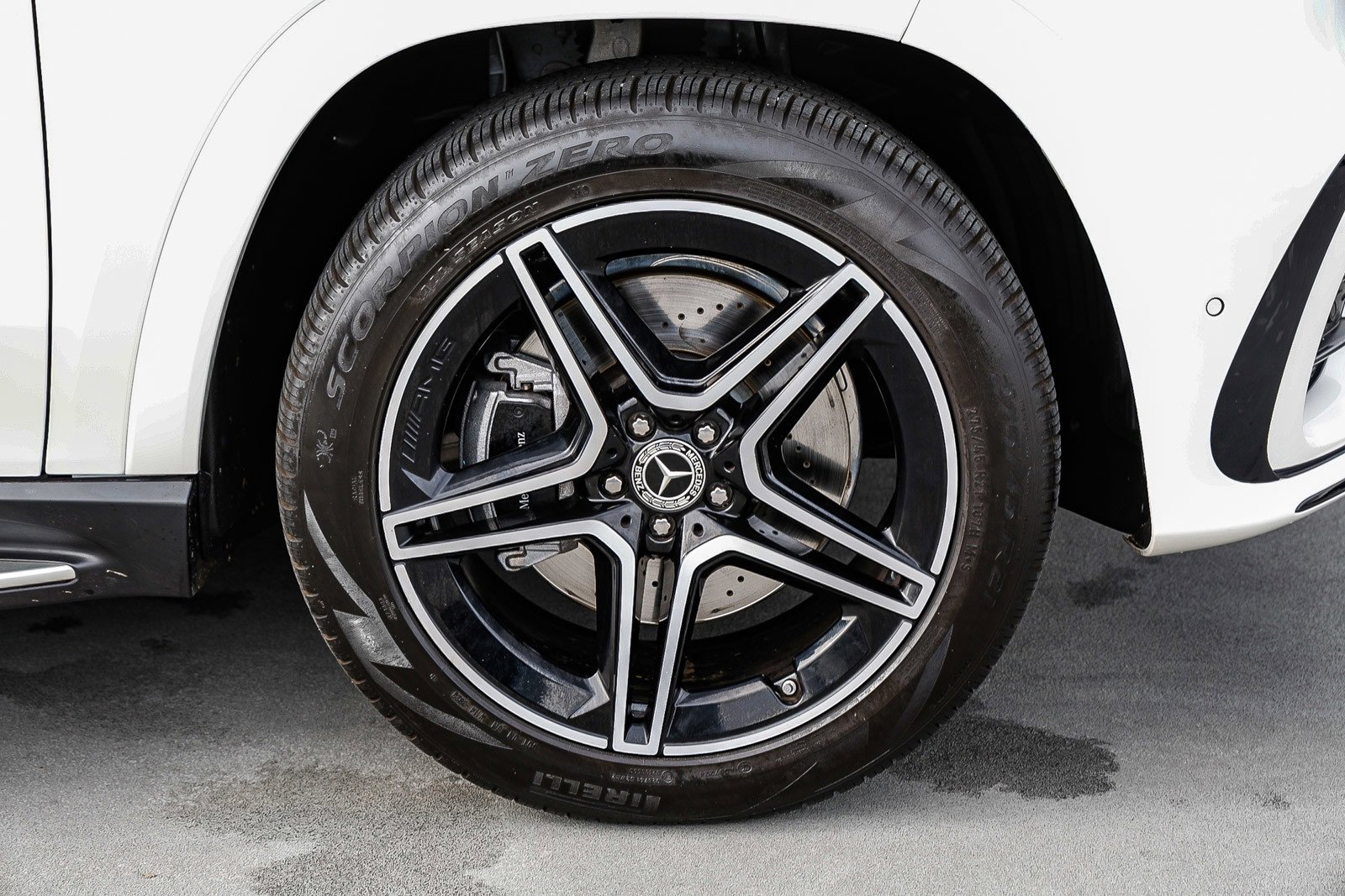 Certified 2024 Mercedes-Benz GLS 450 4MATIC image 9