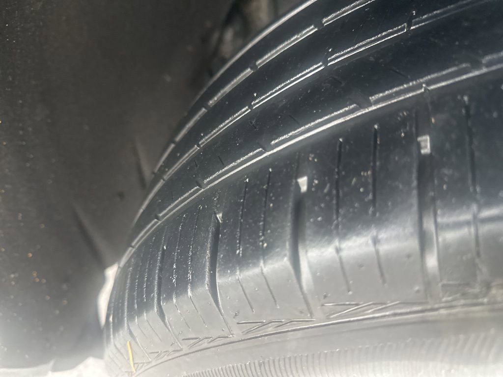 Used 2020 Chevrolet Silverado 1500 LT w/ Convenience Package AWD/4WD image 7