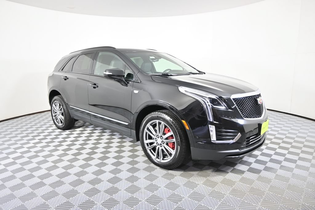 Certified 2025 Cadillac XT5 Sportv w/ Technology Package AWD/4WD image 9