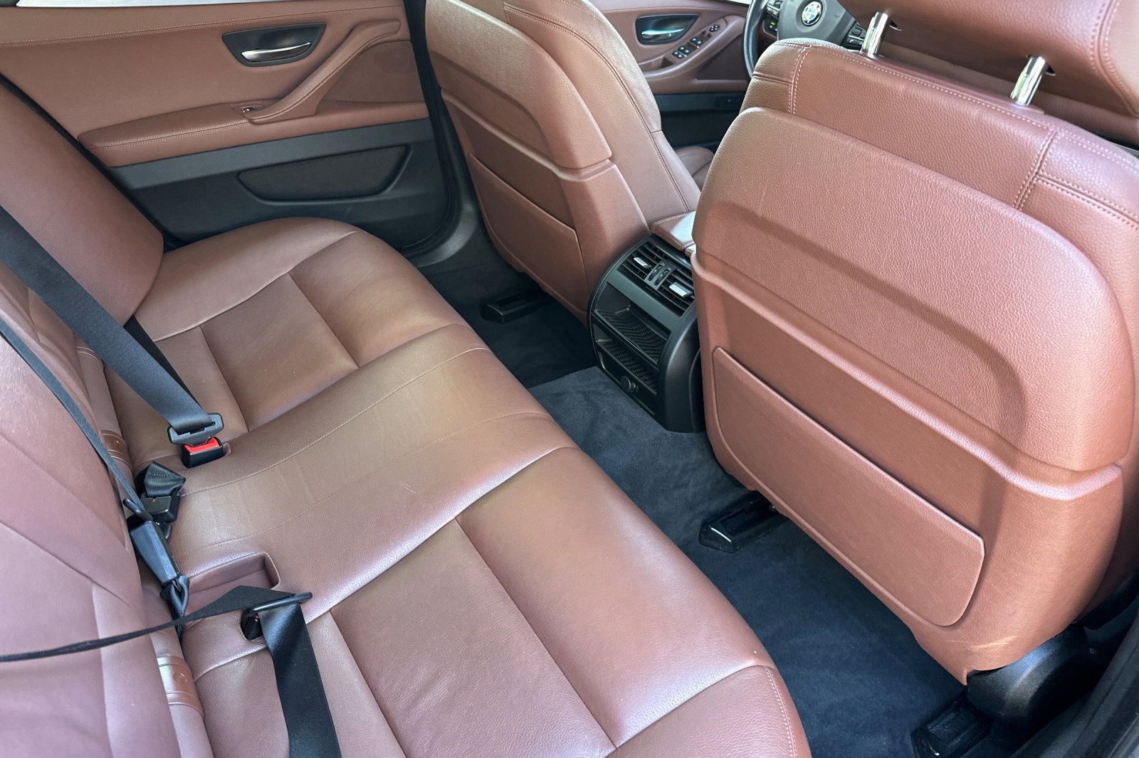 Used 2015 BMW 550i xDrive Sedan AWD/4WD image 33