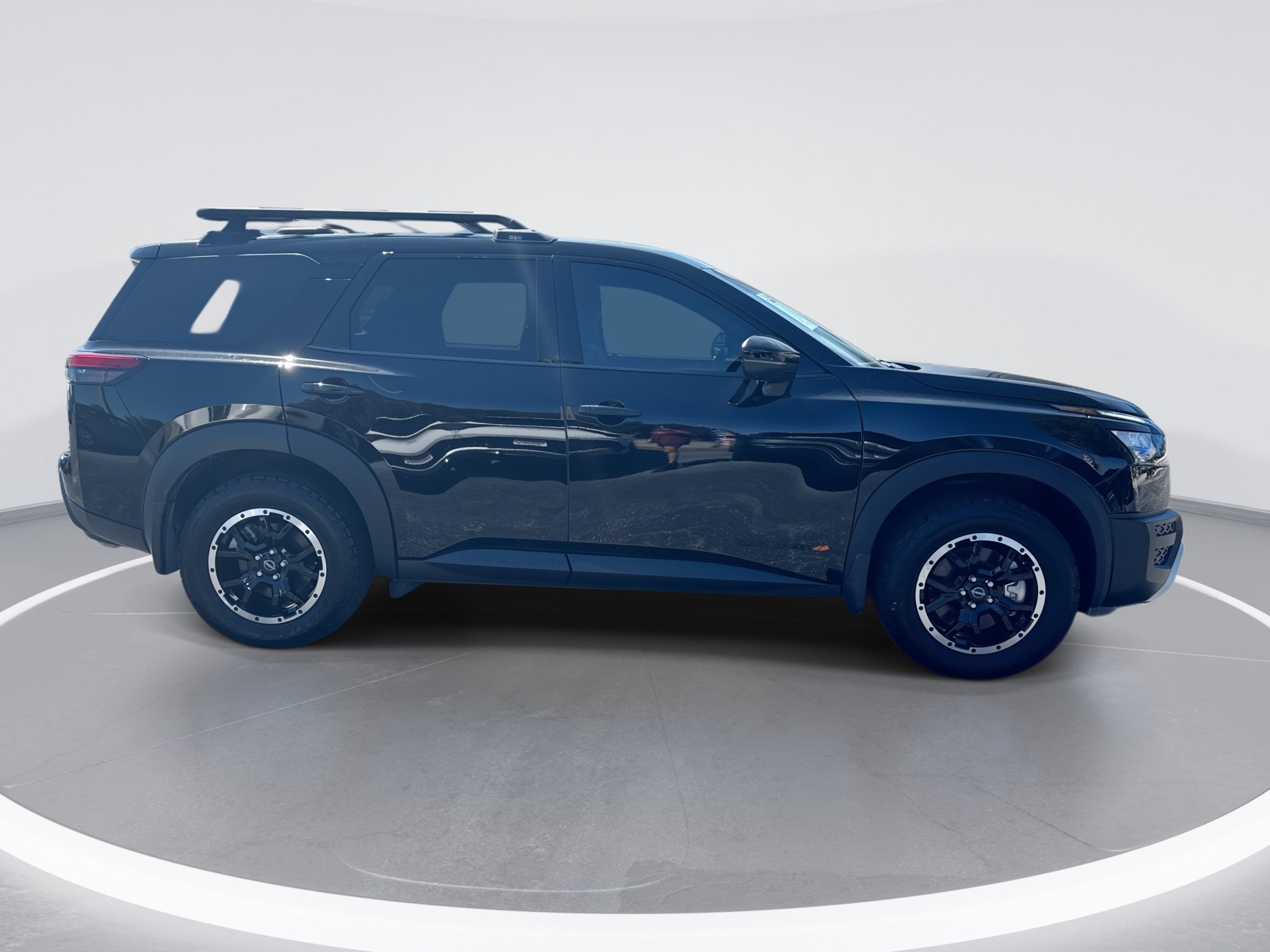 Used 2025 Nissan Pathfinder Rock Creek AWD/4WD image 3