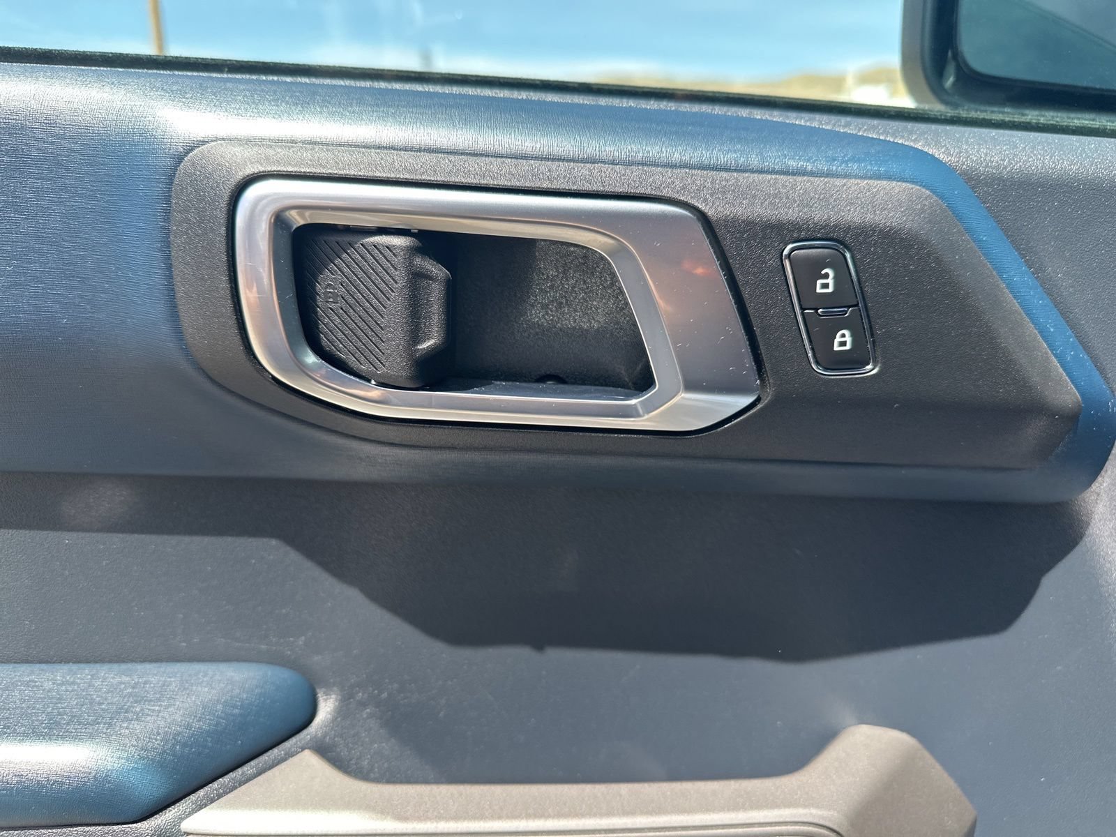 Used 2023 Ford Bronco Outer Banks AWD/4WD image 10