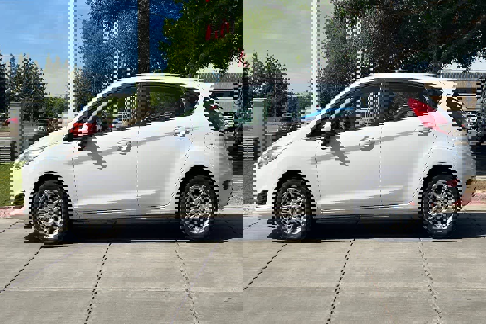 Used 2019 Ford Fiesta SE image 6