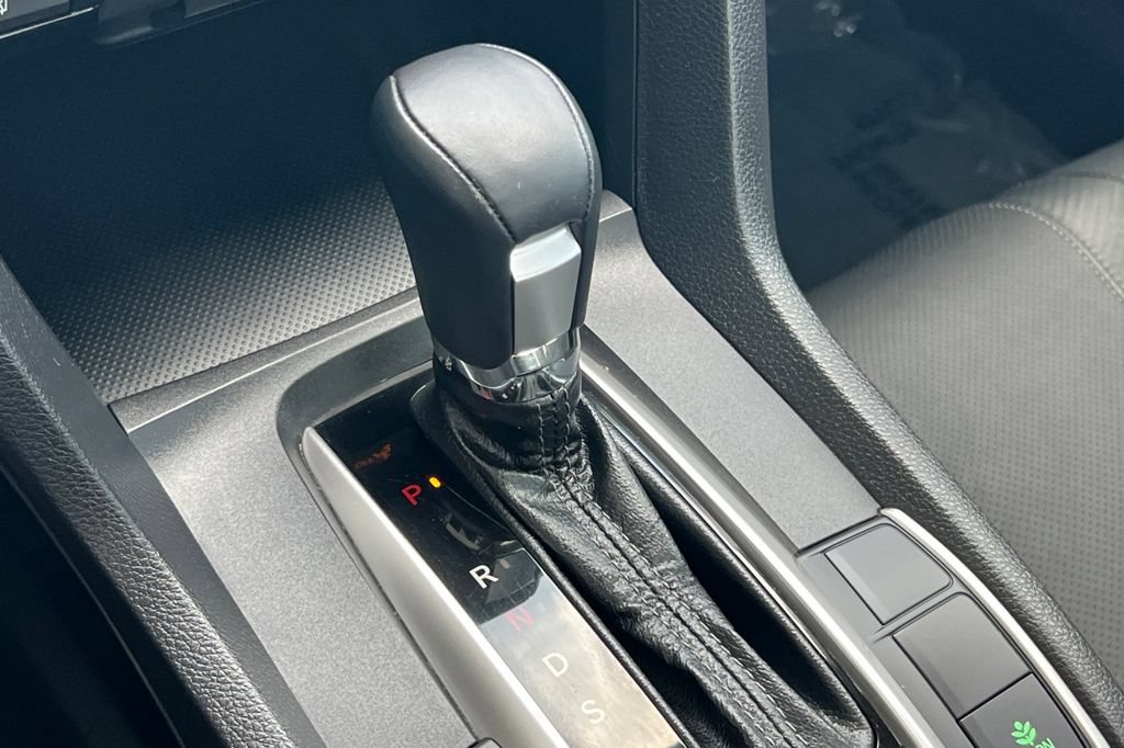 Used 2018 Honda Civic Touring image 20