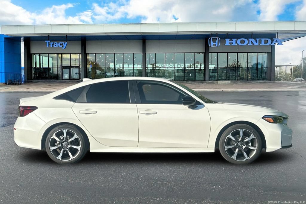 Used 2026 Honda Civic Sport Touring image 4