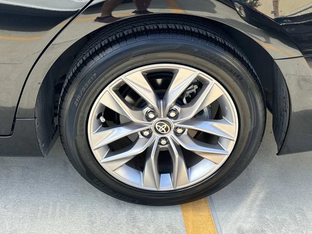 Used 2020 Toyota Avalon XLE FWD image 4