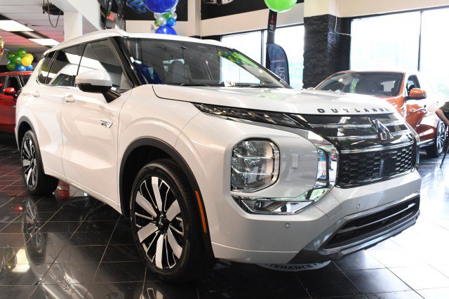 New 2026 Mitsubishi Outlander SEL AWD/4WD image 3