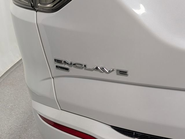 Used 2024 Buick Enclave Avenir w/ Avenir Technology Package image 5