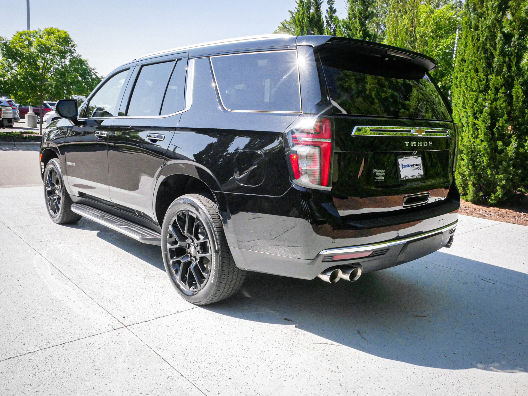 Used 2023 Chevrolet Tahoe Premier AWD/4WD image 8