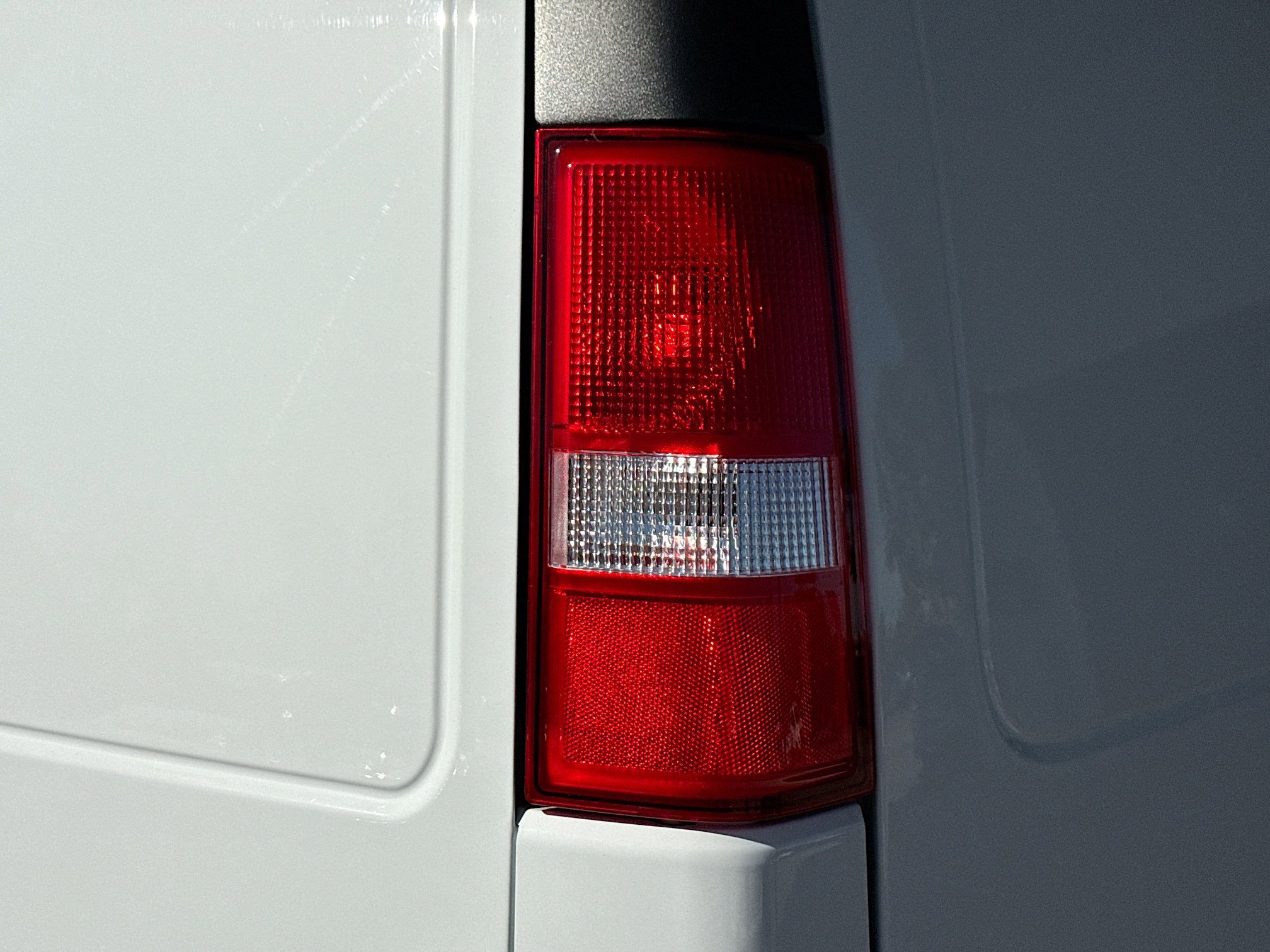 Used 2022 Chevrolet Express 2500 image 27