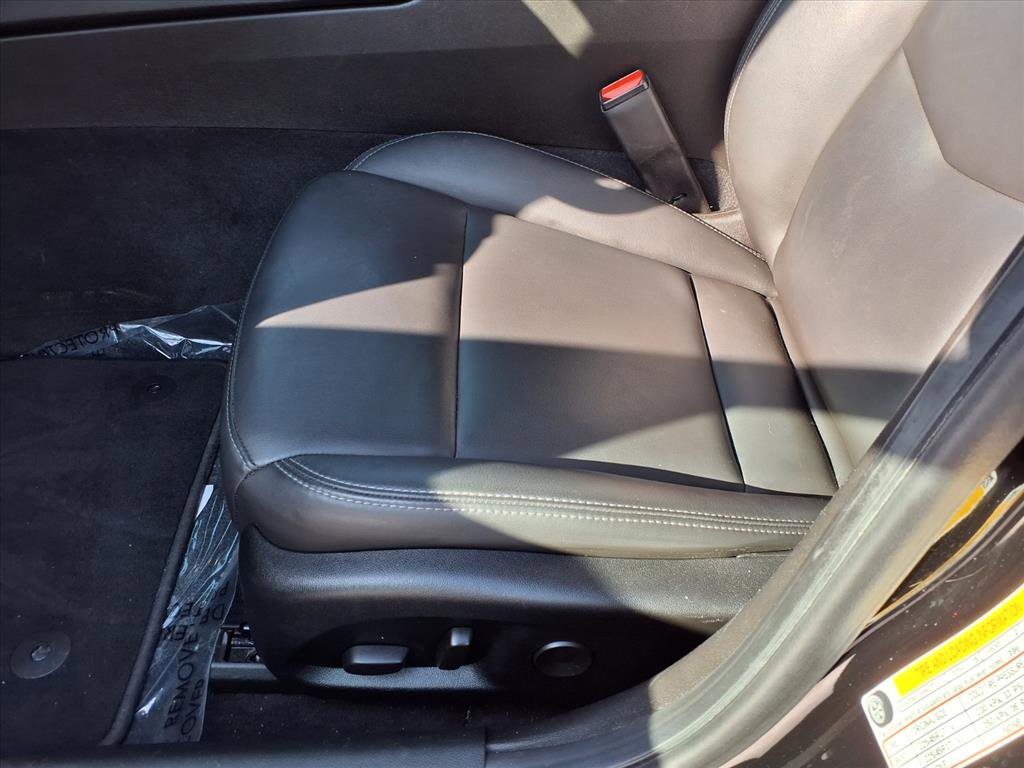 Used 2023 Cadillac CT4 Luxury w/ Sun And Sound Package image 23