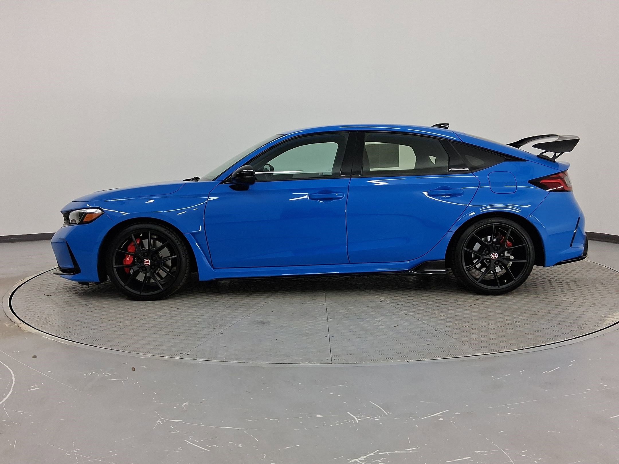 Used 2023 Honda Civic Type R image 2