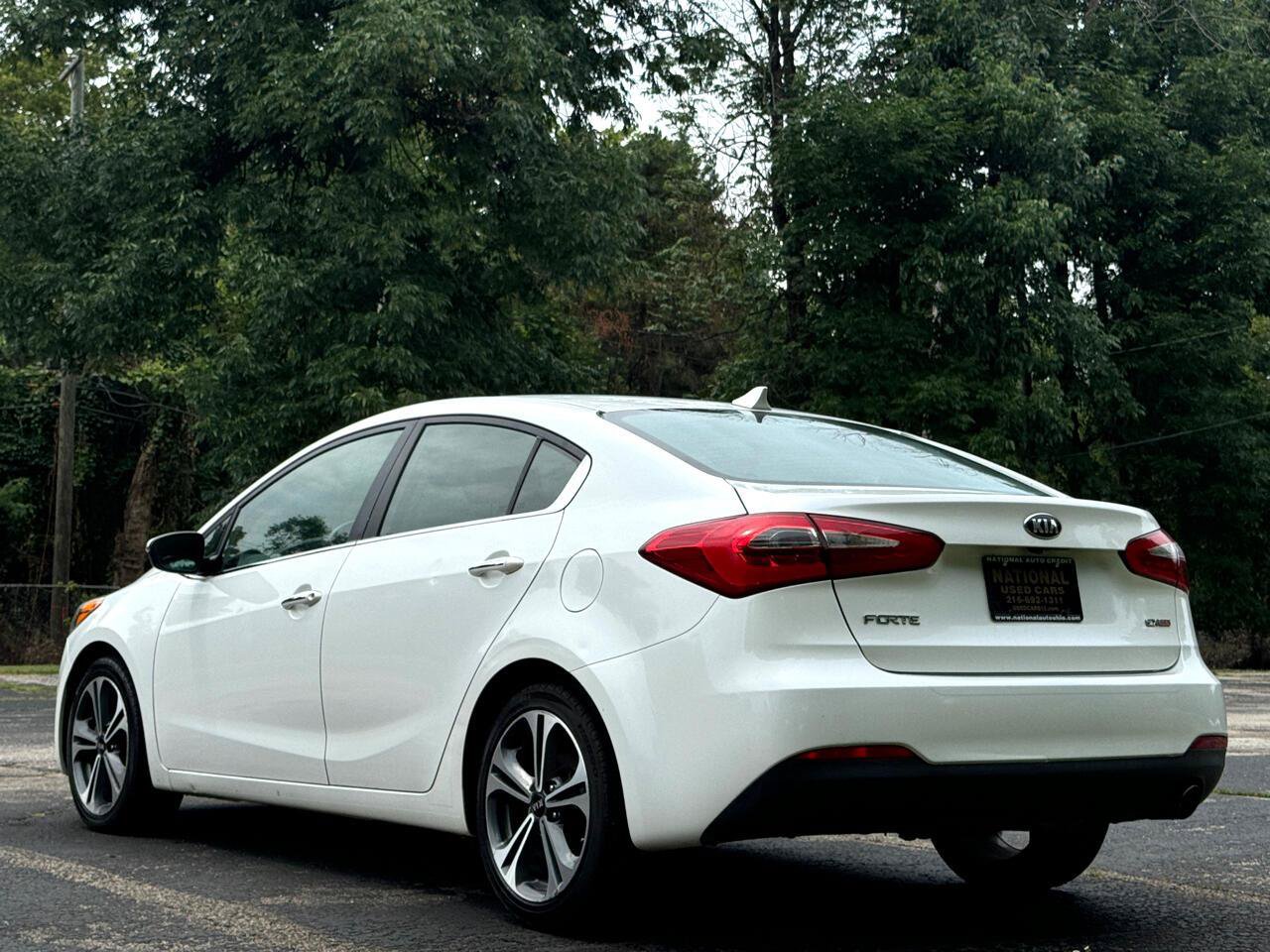 Used 2016 Kia Forte EX w/ EX Premium Package FWD image 5